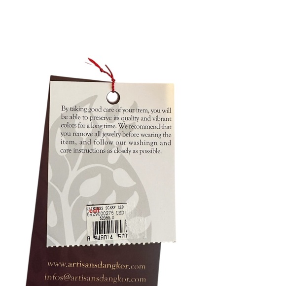 100% Pure Silk Red Scarf never worn with tags - Picture 4 of 5